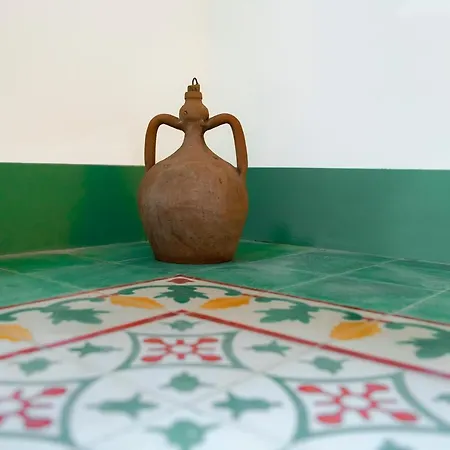 לינה וארוחת בוקר Damasa