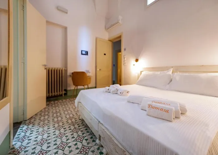Damasa 3*